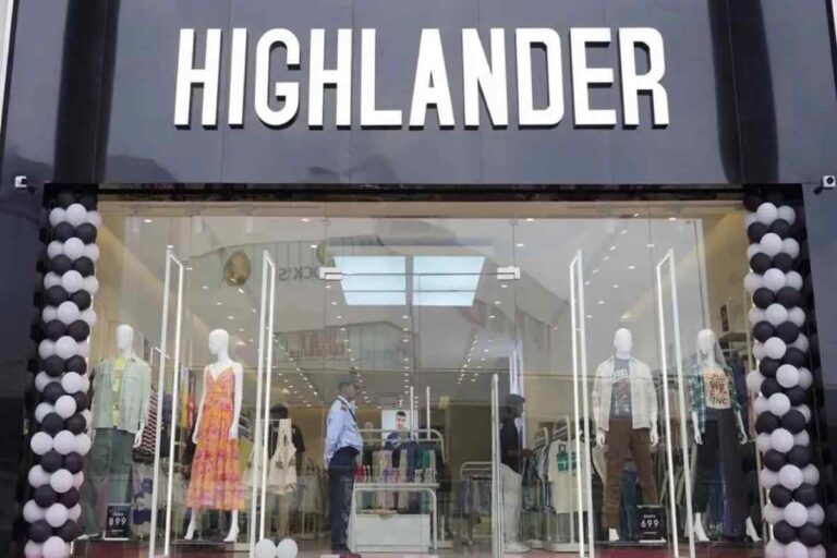 Highlander Store – E: Pricing Model, and Buyer Strategy